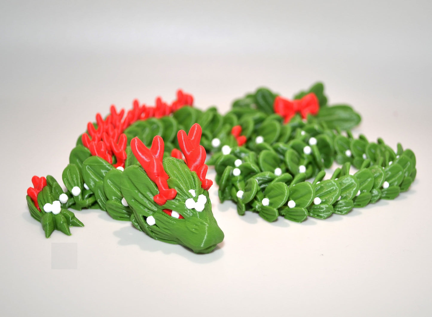 Mistletoe Winter Christmas Dragon