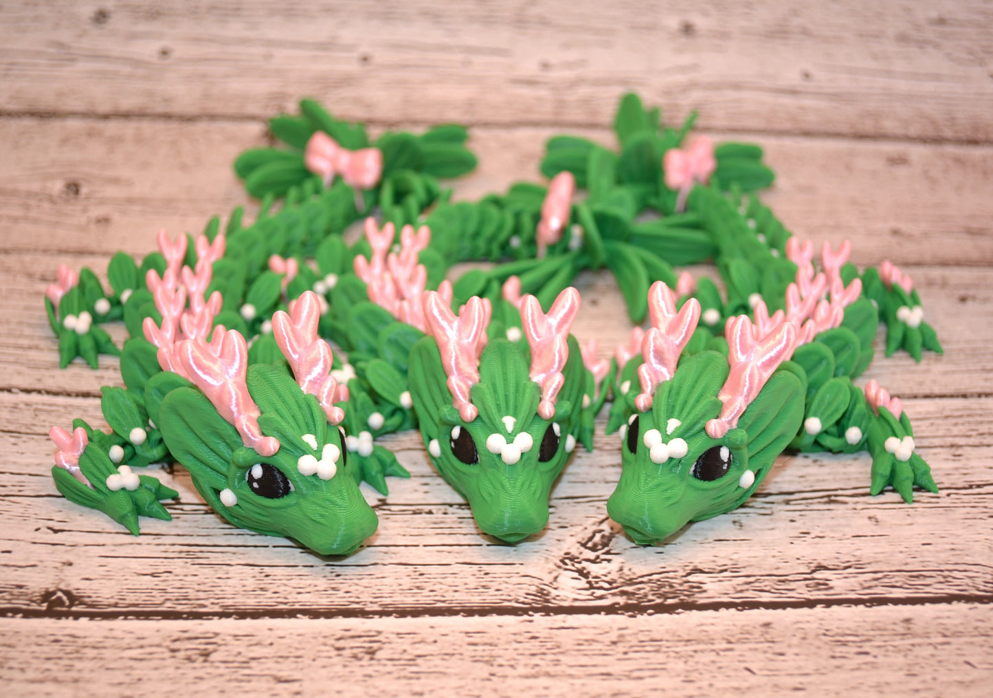 Mistletoe Winter Christmas Baby Dragon